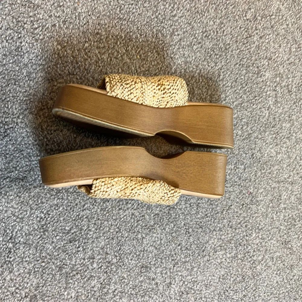 Steve Madden Platform Sandals Womens 6.5 Tan‎ Raffia Woven Wedge Italy slide on
